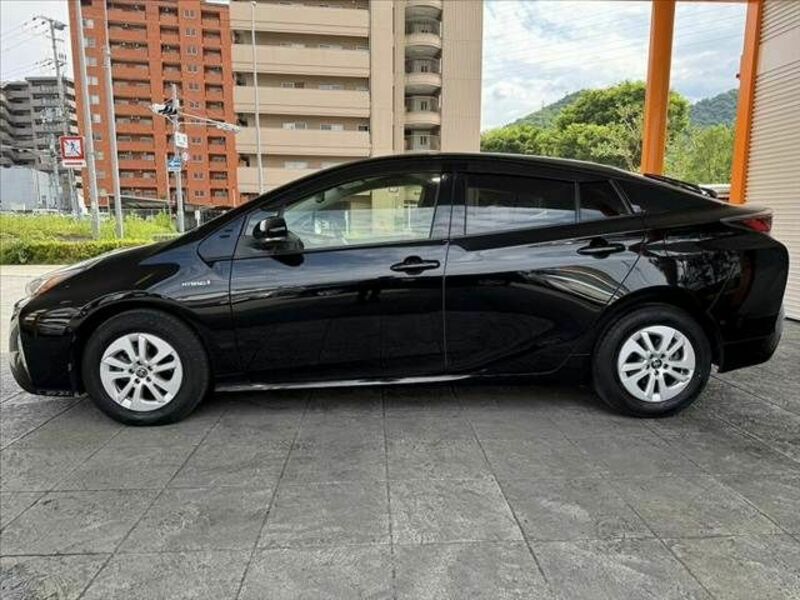 PRIUS-10