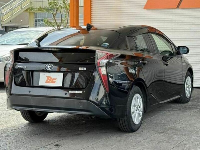 PRIUS-12