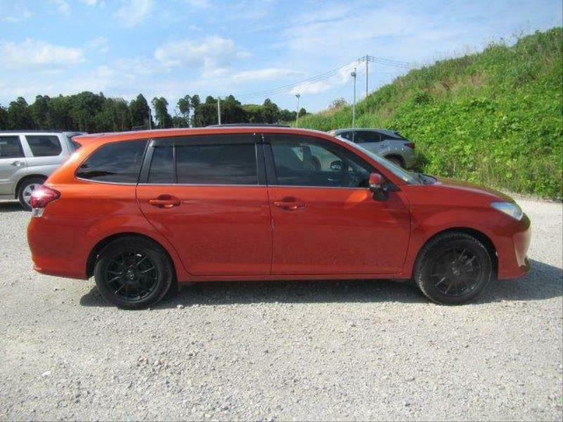 COROLLA FIELDER