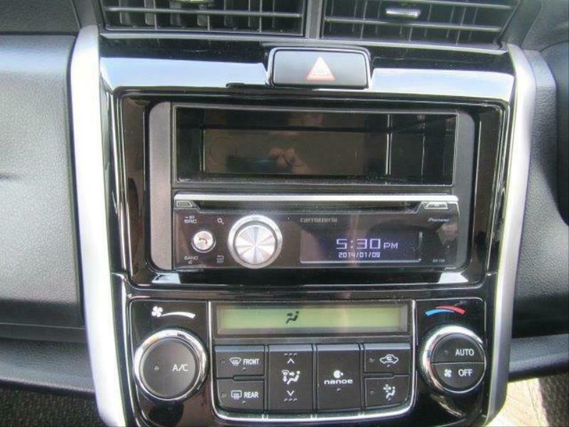 COROLLA FIELDER