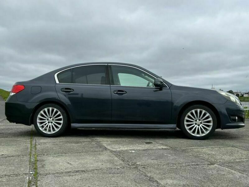 LEGACY B4