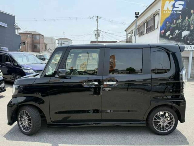 N BOX CUSTOM