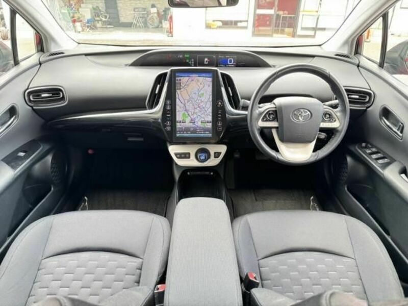 PRIUS PHV