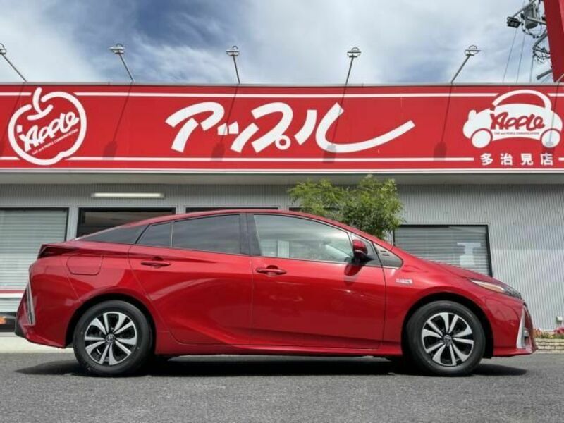 PRIUS PHV