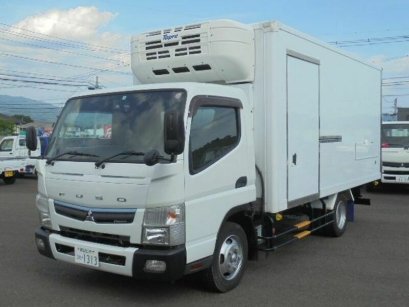 MITSUBISHI CANTER