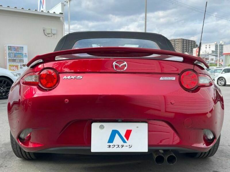 ROADSTER