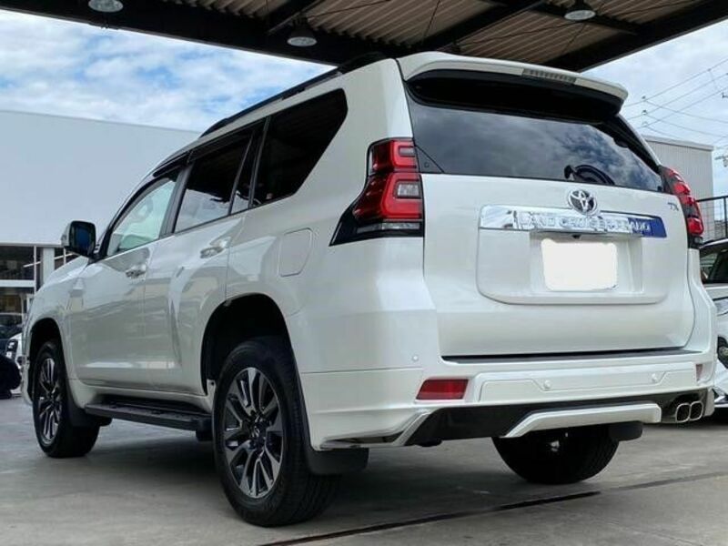 LAND CRUISER PRADO-2