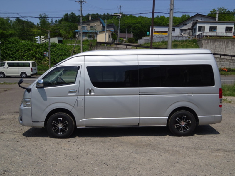 HIACE