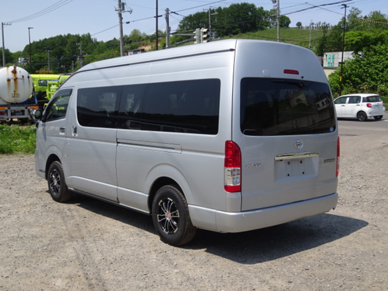 HIACE
