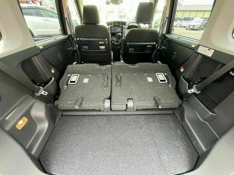 ROOMY-21