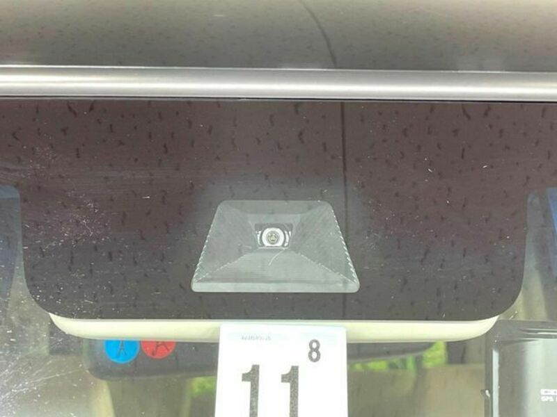 N BOX