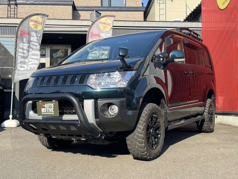 MITSUBISHI DELICA D5