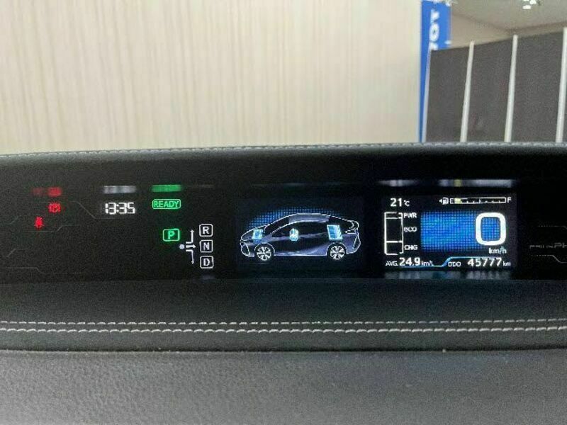 PRIUS PHV