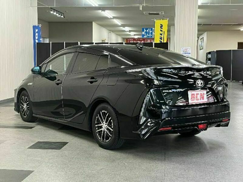 PRIUS PHV
