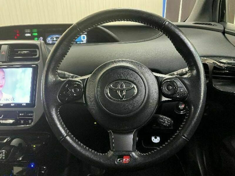 PRIUS PHV