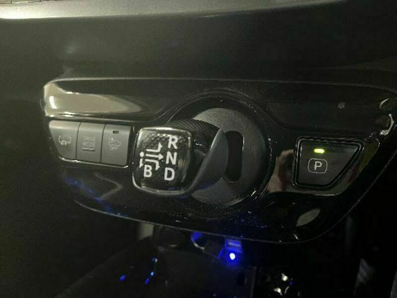 PRIUS PHV
