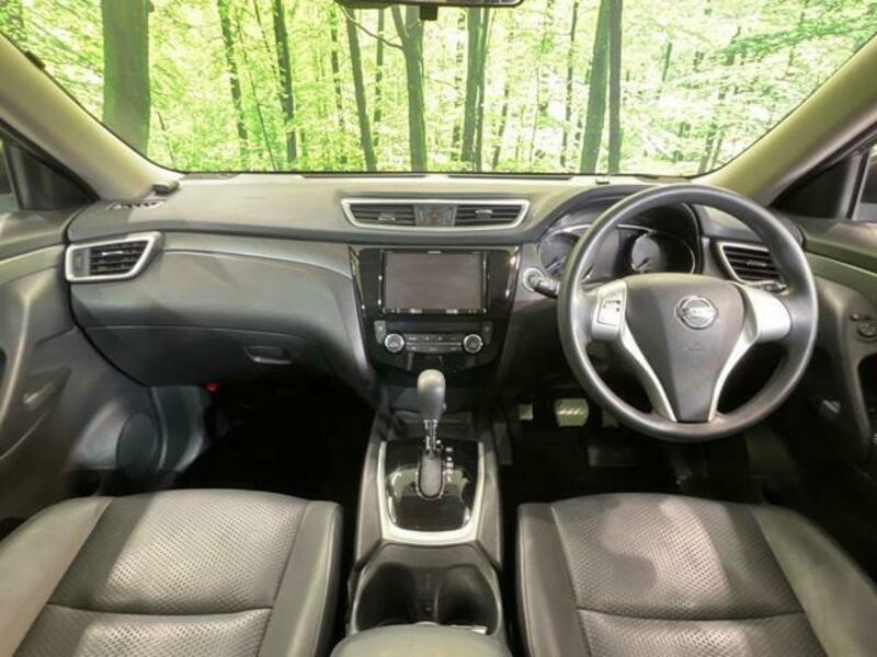 X-TRAIL