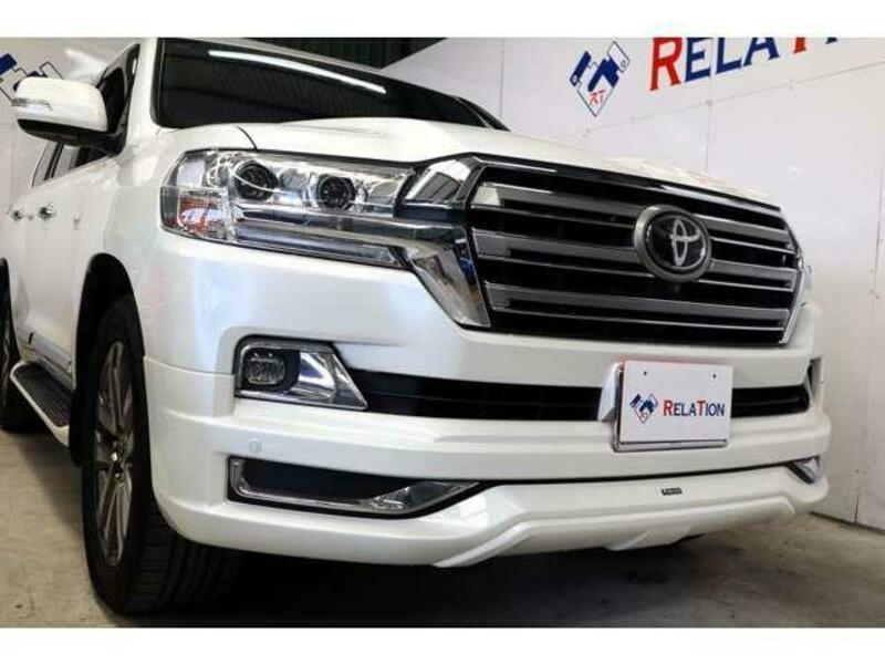 LAND CRUISER