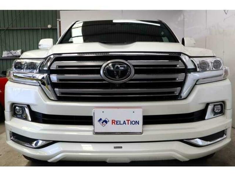 LAND CRUISER