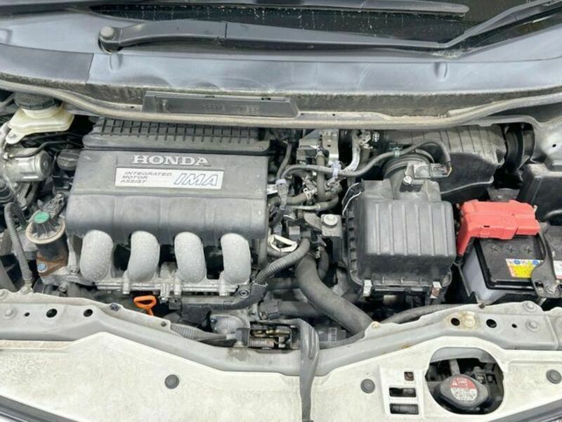 FIT HYBRID