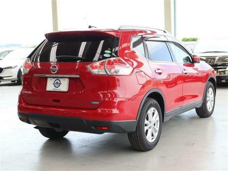 X-TRAIL