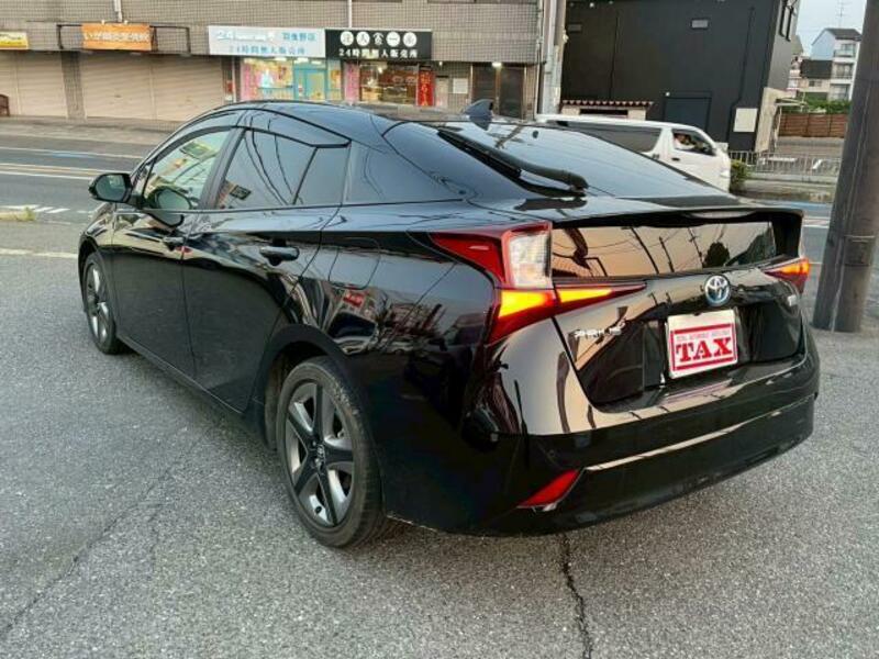 PRIUS-4
