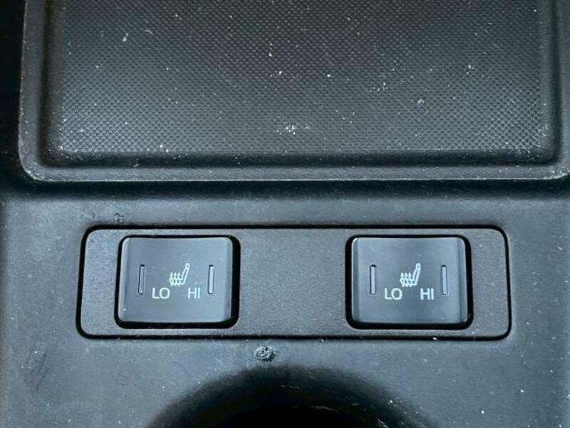 PRIUS-12