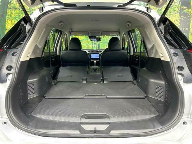 X-TRAIL-9