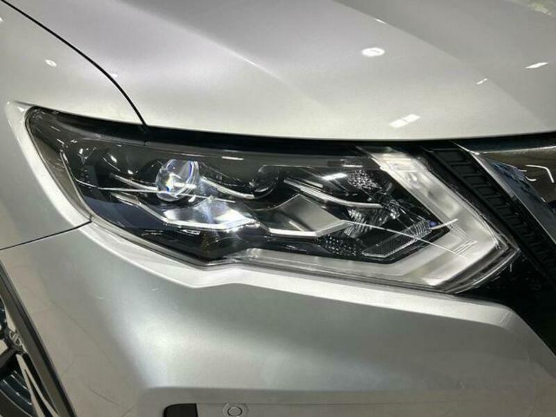 X-TRAIL-10