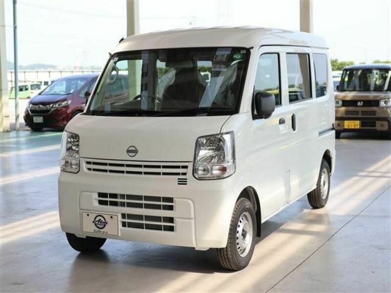 NISSAN CLIPPER VAN