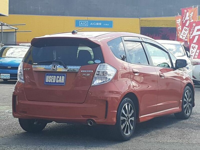 FIT HYBRID