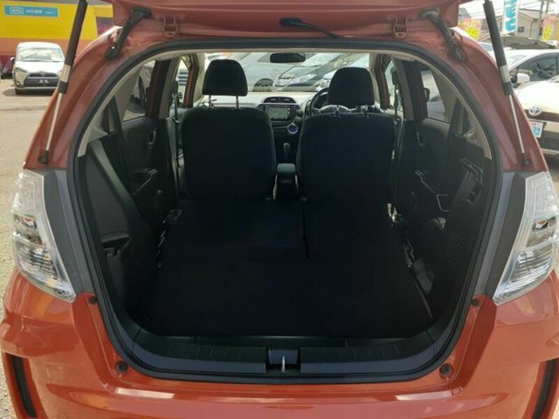 FIT HYBRID
