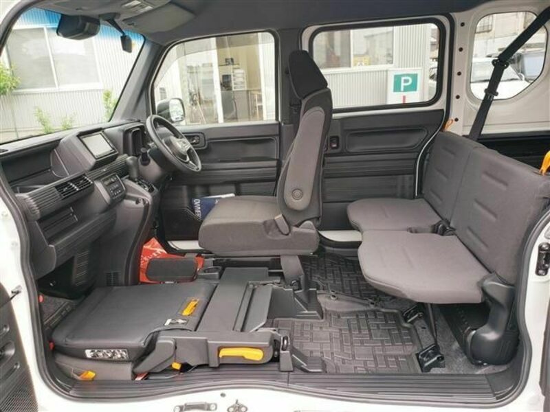 N-VAN