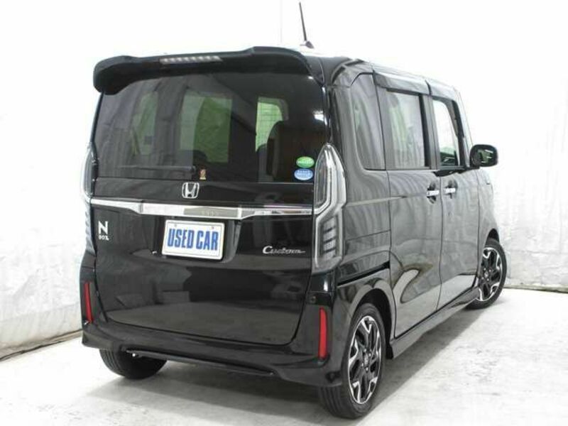 N BOX CUSTOM