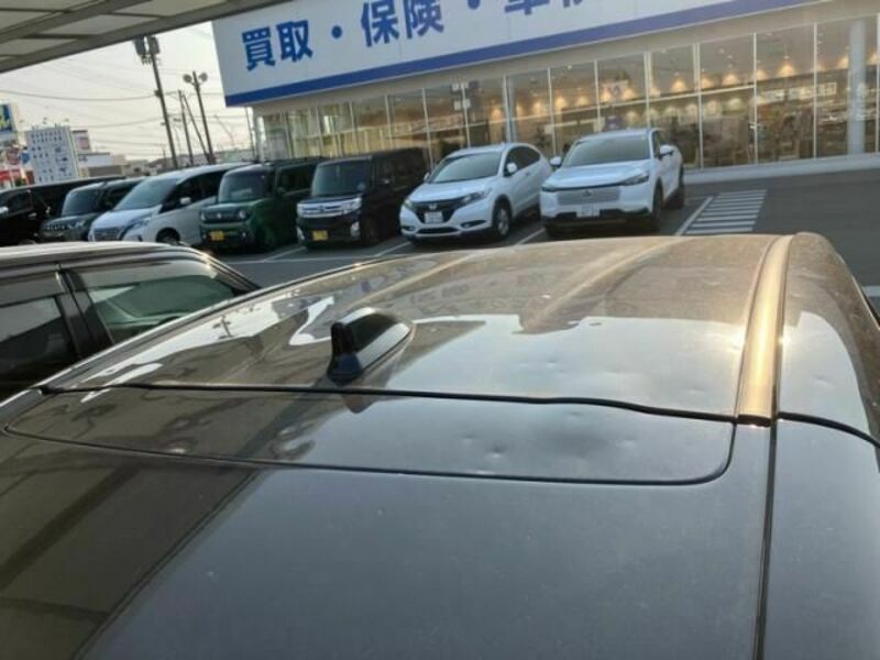 YARIS CROSS-14