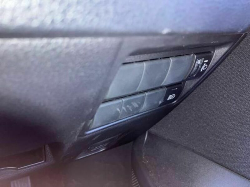 YARIS CROSS-25
