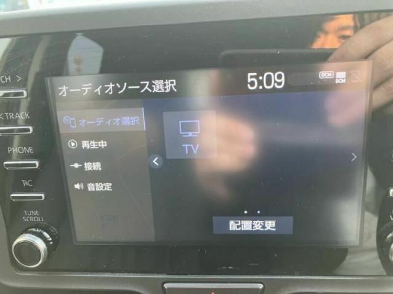 YARIS CROSS-27