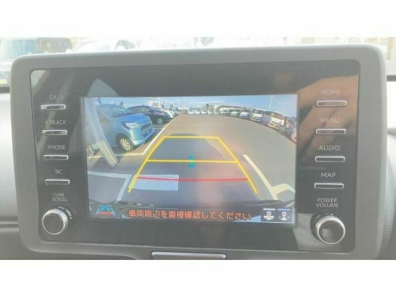 YARIS CROSS-29