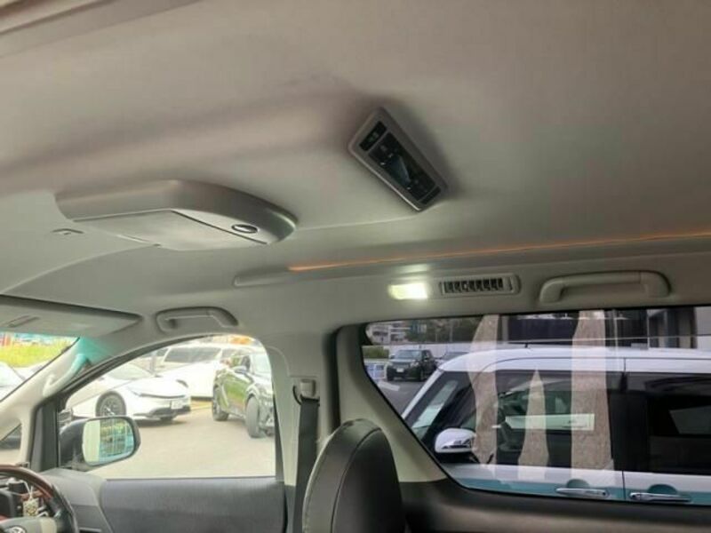 VELLFIRE-16