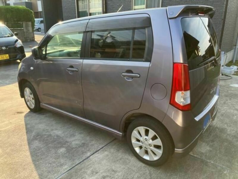 WAGON R