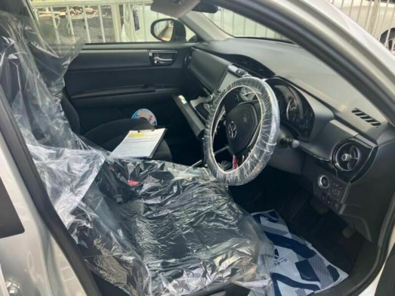 COROLLA AXIO