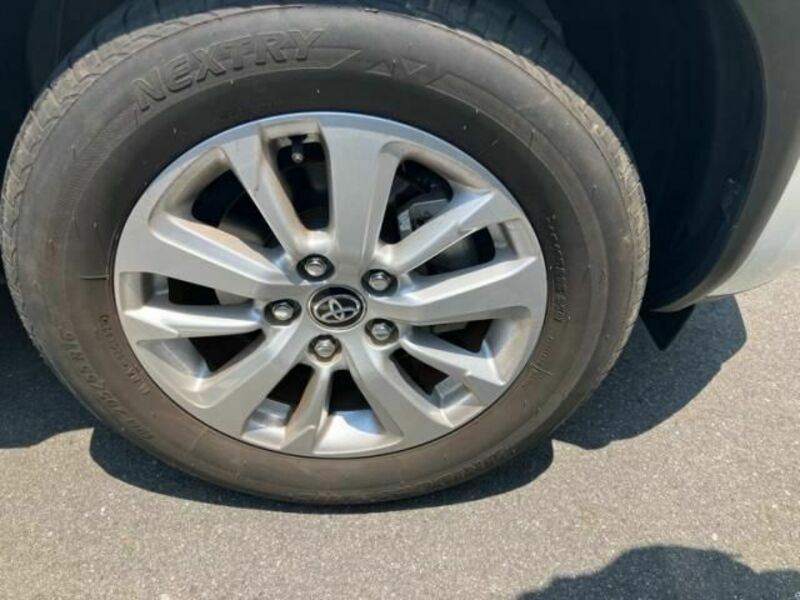 YARIS CROSS
