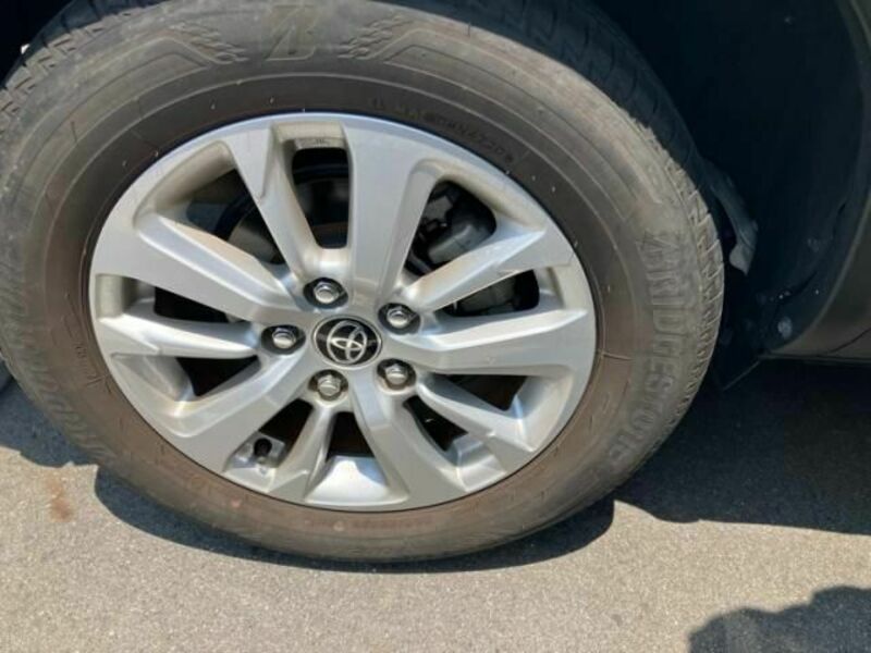 YARIS CROSS