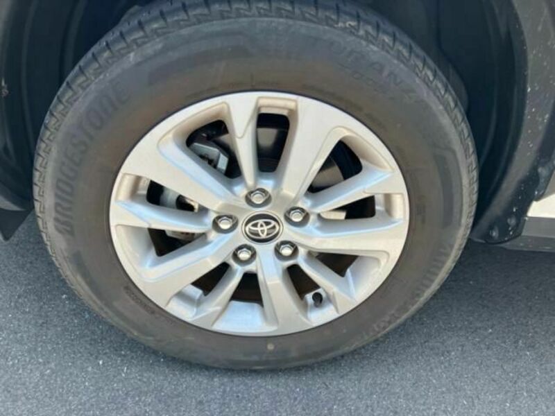 YARIS CROSS