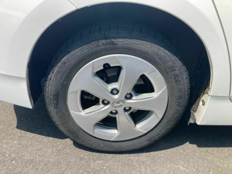 PRIUS-5