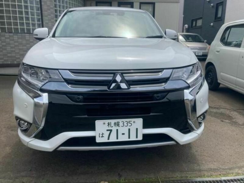 OUTLANDER PHEV-0