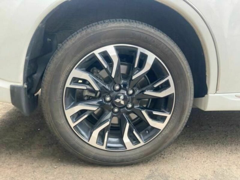 OUTLANDER PHEV