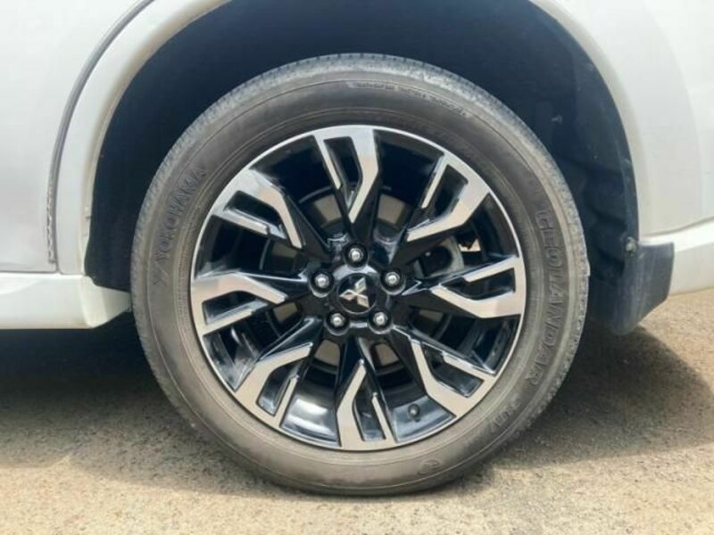 OUTLANDER PHEV