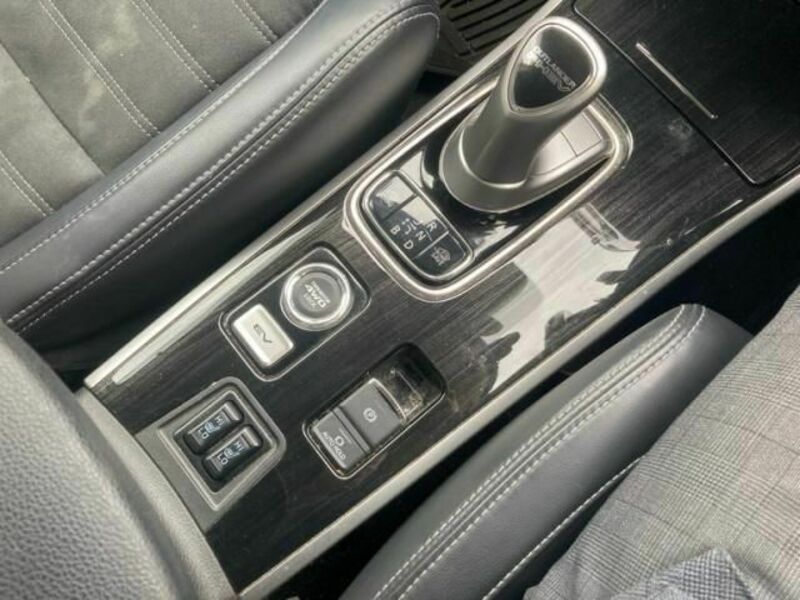 OUTLANDER PHEV