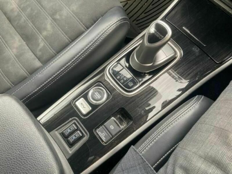 OUTLANDER PHEV